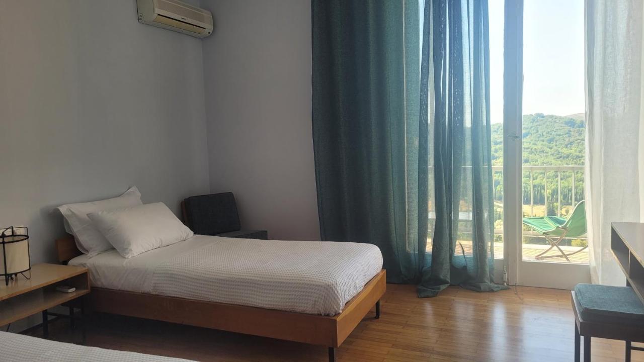 Theoxenia Hotel Andritsaina Luaran gambar