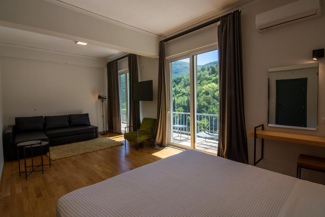 Theoxenia Hotel Andritsaina Luaran gambar
